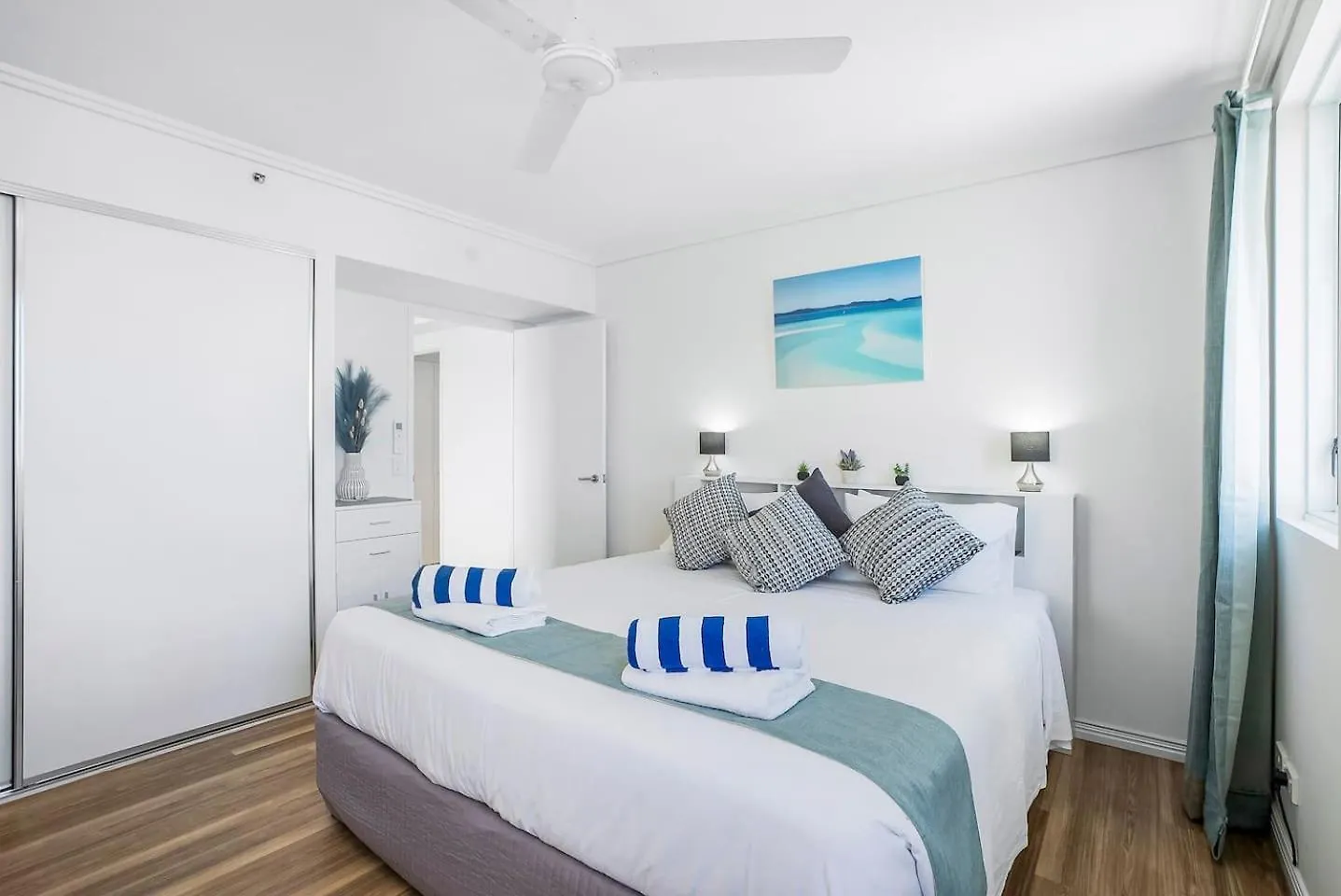Cairns City Escape - Elevated Modern Haven With Pool アパート